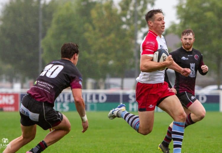 Titans v Rams Pictures: Paul Clark