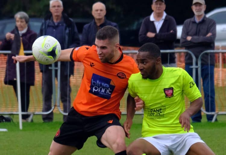 Wokingham & Emmbrook v Hanworth Villa Pictures: Andrew Batt
