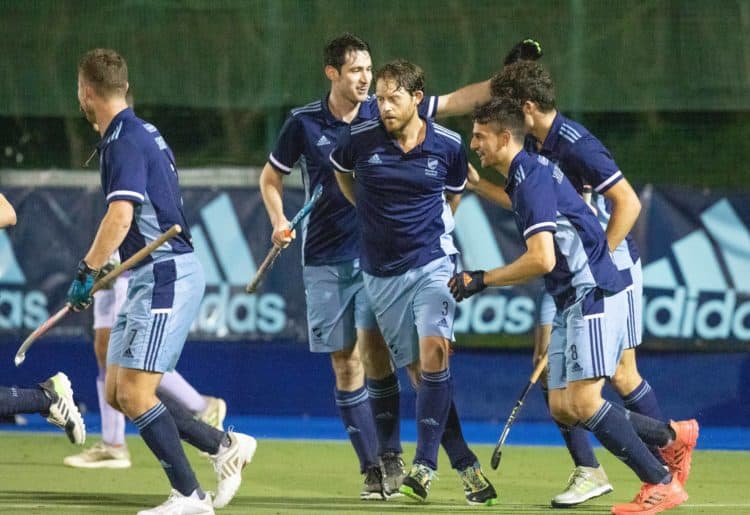 Reading Hockey Pictures: Helen Ritchie