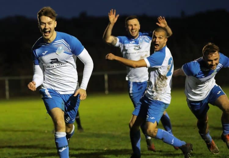 Eversley & California v Sandhurst Town Pictures: Richard Milam