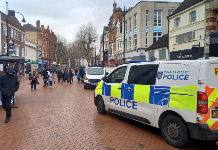 Thames Valley Police cordon on Broad Street Picture: Jake Clothier