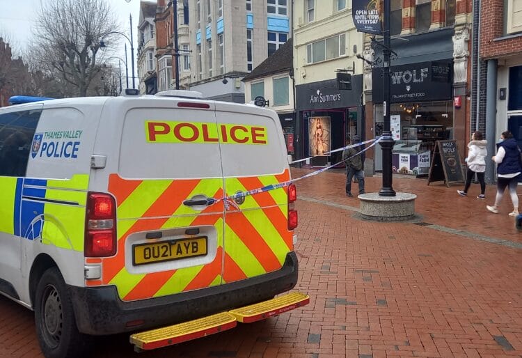 Thames Valley Police cordon on Broad Street Picture: Jake Clothier