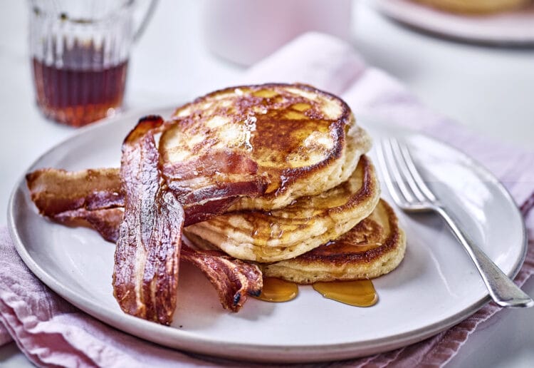 Milk & More's Pancakes with bacon & maple syrup