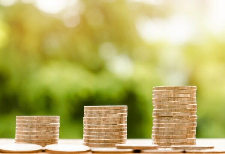Reading Borough Council continues to narrow gender pay gap, now at 2.06%. Picture: Nattanan Kanchanaprat via Pixabay.