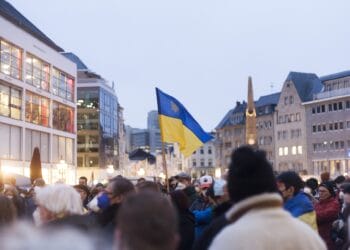 How do we display unity during a time of war? Picture: Pixabay