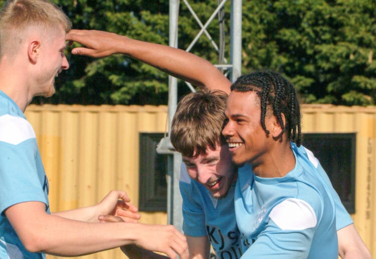 Woodley United FC Picture: Peter Toft