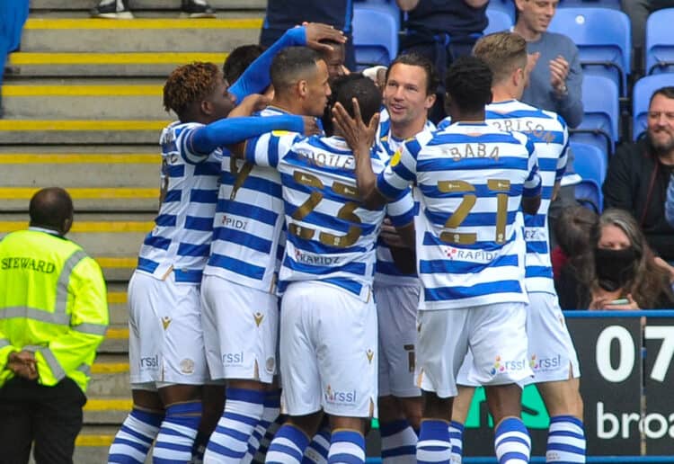 Reading v Swansea City Pictures: Steve Smyth