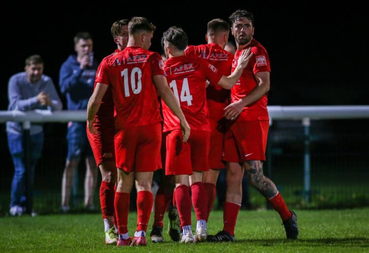 15/04/2022, Binfield FC vs Ashford FC 15 April 2022, NG Sports Photography