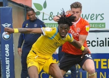 Luton Town v Reading Pictures: Steve Smyth