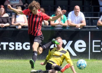 3M v Bracknell Spartan Vets Pictures: Andrew Batt