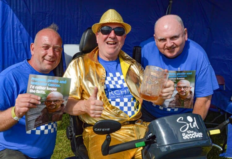 Twyford Beer Festival on Saturday.

Rob Cornes & Tom O'Neill (representing the Orchid Charity) with event organiser, Ian Wisdom.
