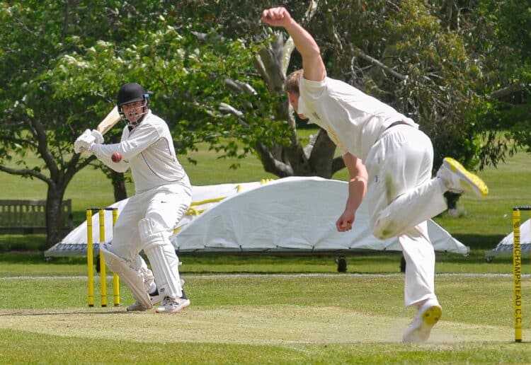 Finchampstead (batting) v DatchetStuart Parsons batting.