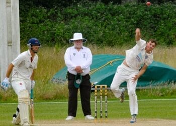 Wokingham v Banbury (batting) Max Uttley bowling