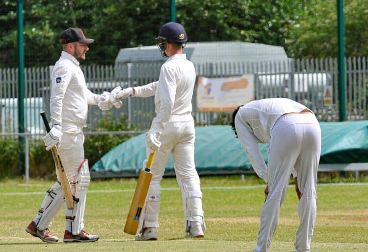 Emmbrook & Bearwood (batting) v Littlewick Green. Jake White & Jack Narraway.