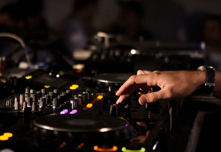 DJs will be at milk this summer Picture: Gigxels .com from Pixabay
