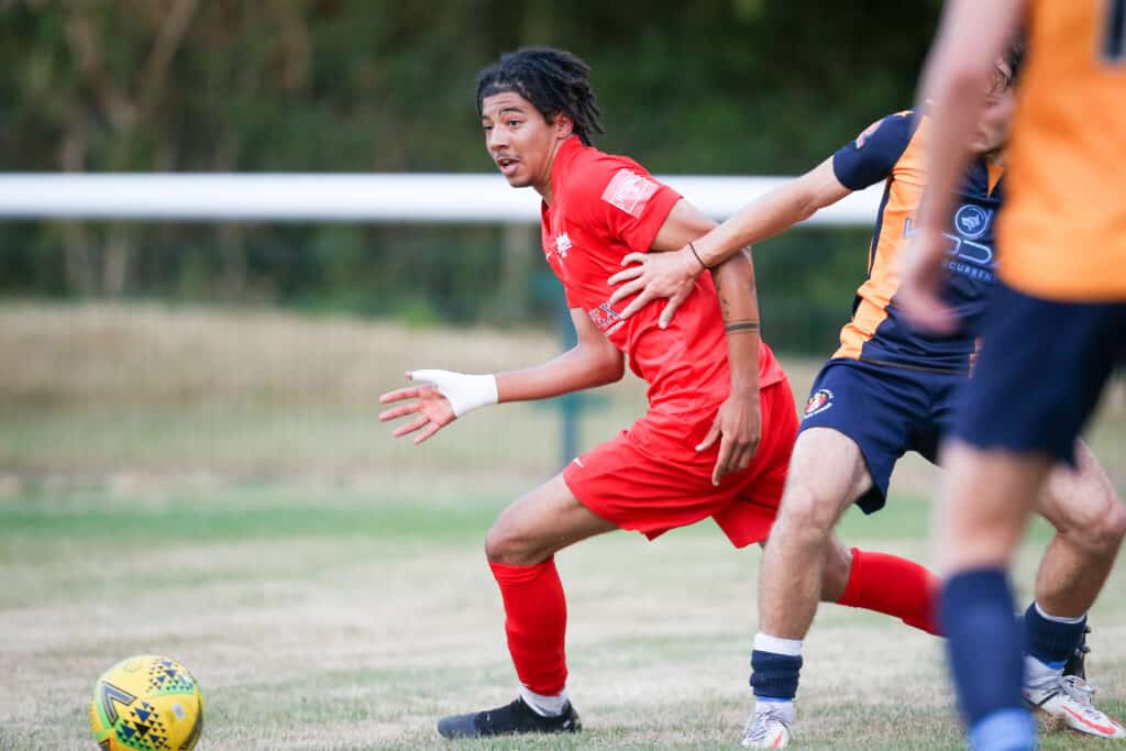 26/07/2022, Binfield FC vs Slough Town FC, Neil Graham Sports Photography