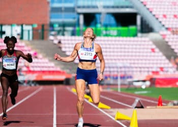 Karen Burles in action at the World Championships Pictures: Jonty Mitchell