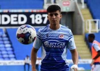 Reading FC - Tom McIntyre Picture: Luke Adams