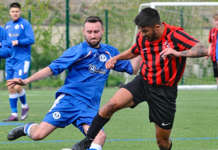 Finchampstead v Burghfield Picture: Andrew Batt