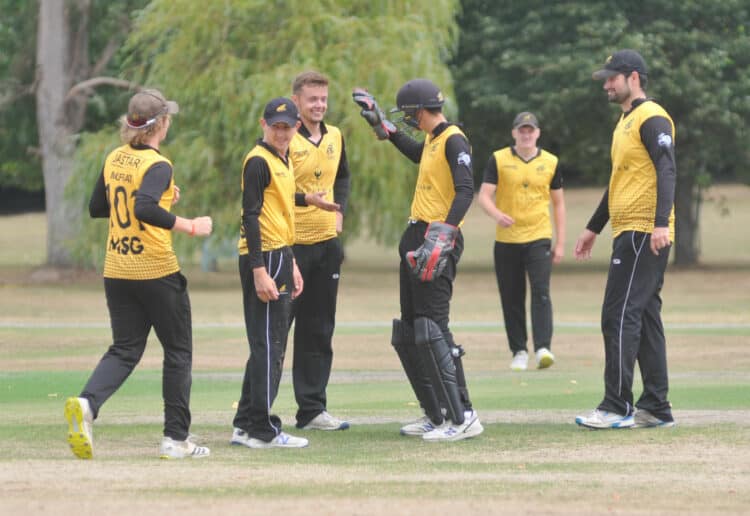 Finchampstead v Oxford (batting)