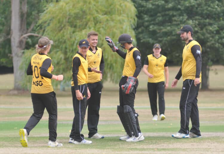 Finchampstead v Oxford (batting)