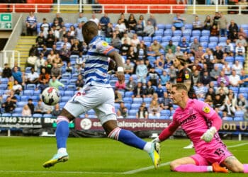 Reading v Stoke City Pictures: Steve Smyth