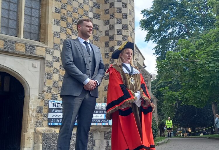 Mayor of Reading, Cllr Rachel Eden, and council leader, Cllr Jason Brock, will lead the moment of reflection outside the civic offices on Sunday, September 18.