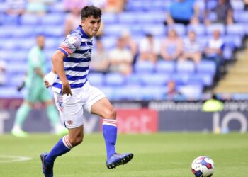 Reading FC - Tom McIntyre Picture: Luke Adams