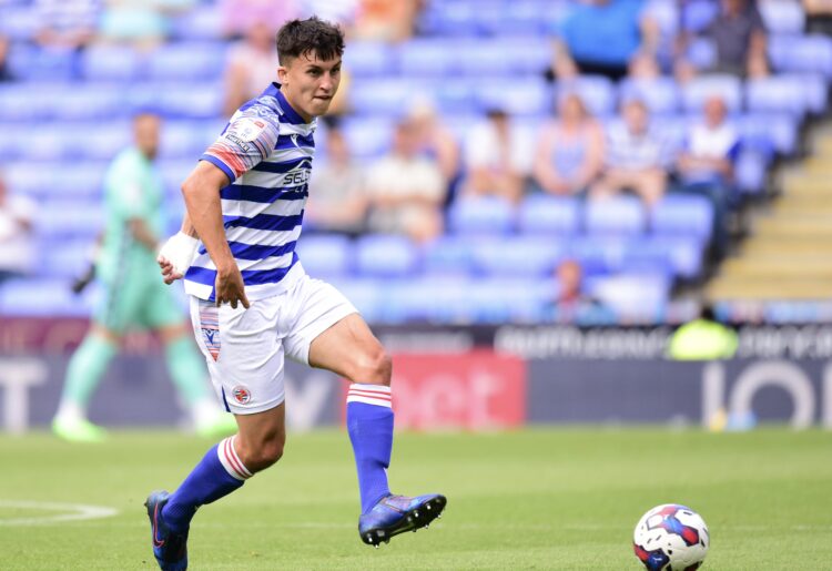 Reading FC - Tom McIntyre Picture: Luke Adams