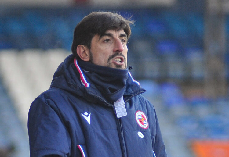 Luton Town v Reading - Veljko Paunovic