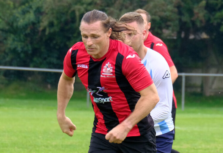 Finchampstead FC Sunday League - Gareth Ainsworth Picture: Andrew Batt