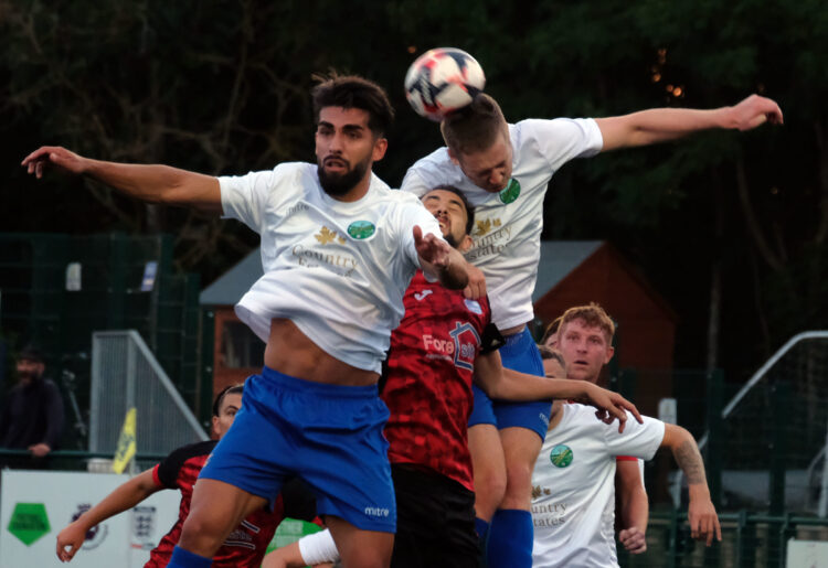 Ascot United progressed in the FA Vase Picture: Andrew Batt