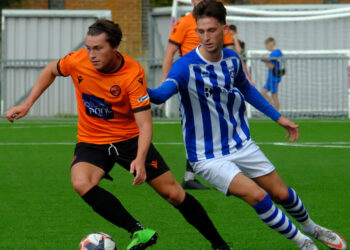 Burnham v Wokingham & Emmbrook Pictures: Andrew Batt