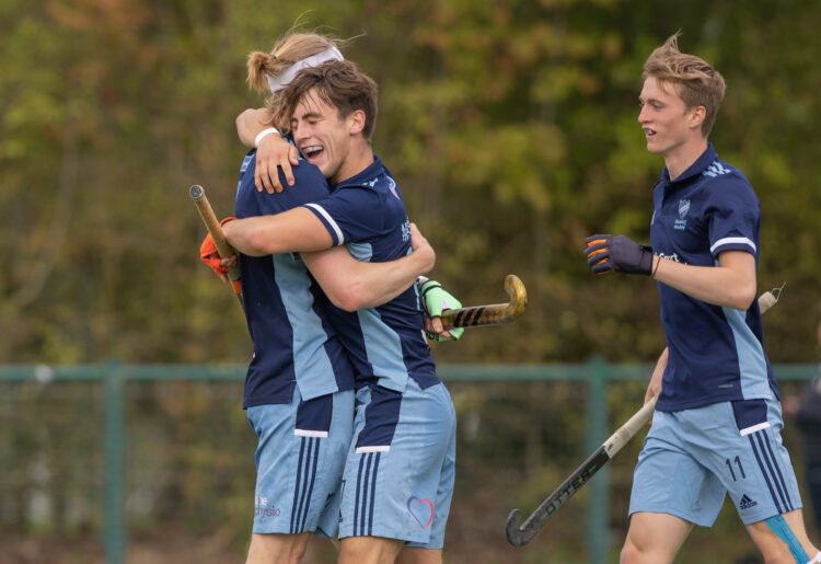 Reading Me's Hockey Pictures: Helen Ritchie