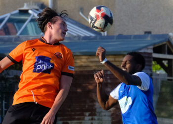 North Greenford United v Wokingham & Emmbrook Pictures: Andrew Batt