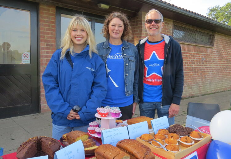 Eva, Lucy and Justin Malin at the Twyford Comets cake sale