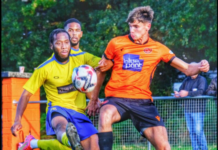 Wokingham & Emmbrook v Ascot United Pictures: Andrew Batt