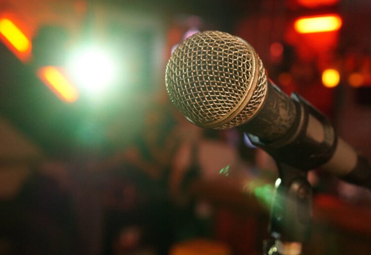 A comedy night is to launch at Crumbs in Woodley Picture: Pierre Rosa from Pixabay