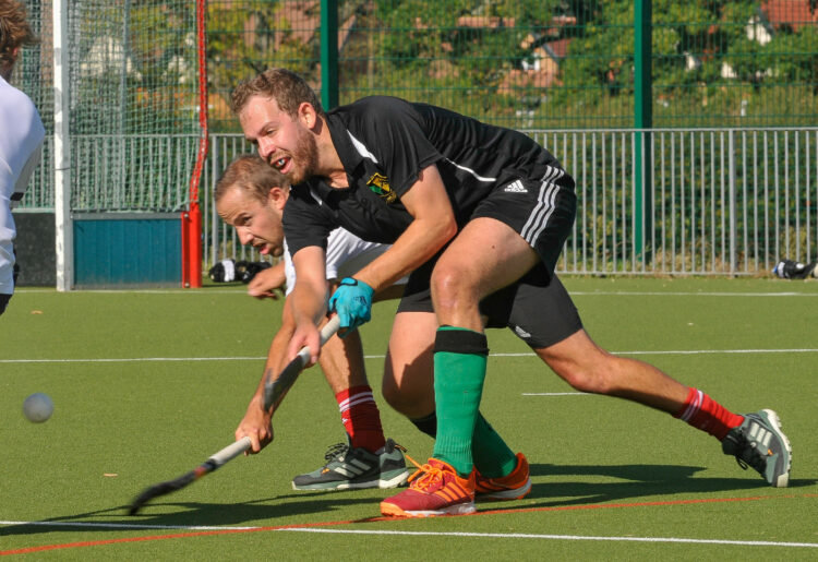 South Berks 1s v Fareham 1s