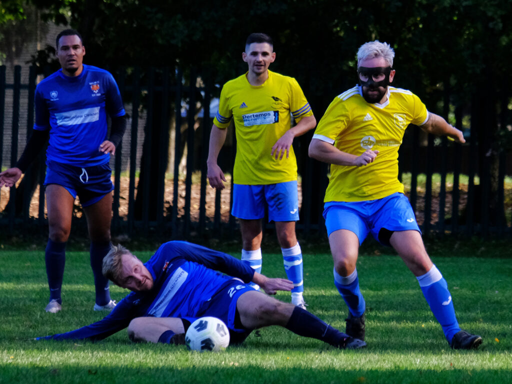 Crowthorne Inn v Raglan Pictures: Andrew Batt