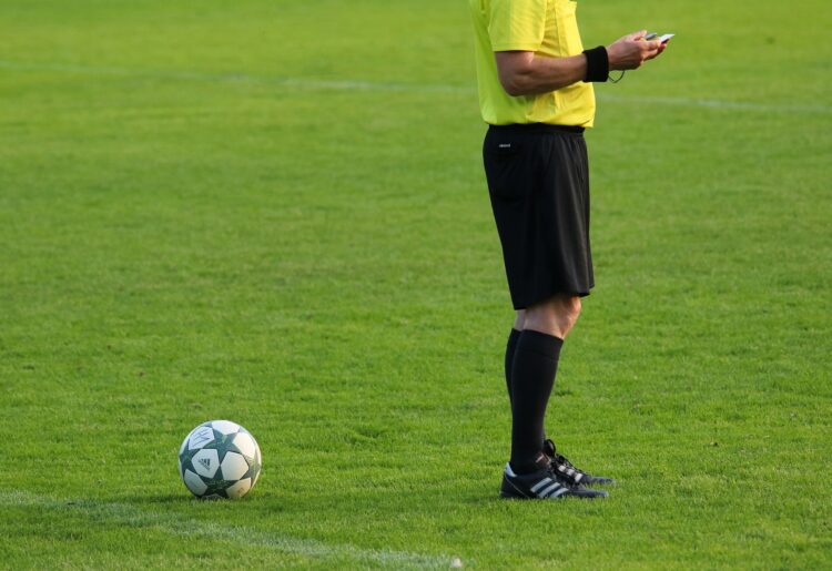 Football referee Picture: Alexander Fox - Pixabay