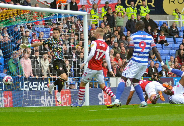 Reading vs Bristol City Picture: Steve Smyth