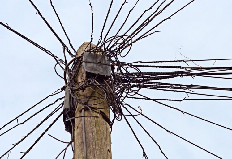 A telegraph pole in Reading is to be replaced Picture: Andrew Martin from Pixabay