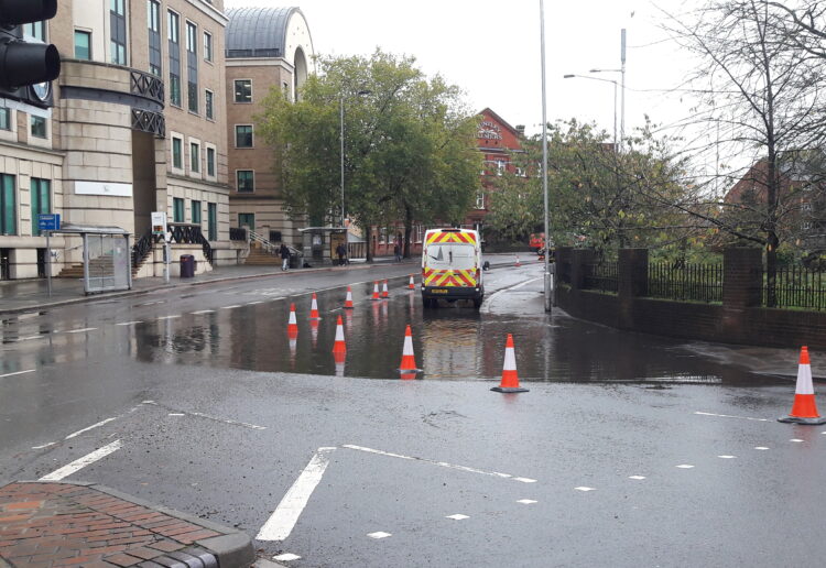 Flooding seen at the Kennetside junction on King's Road. Picture: Charlie Simpson