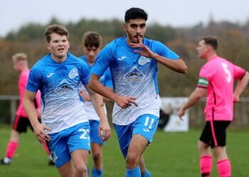 Eversley & California v Brook House Pictures: Richard Milam