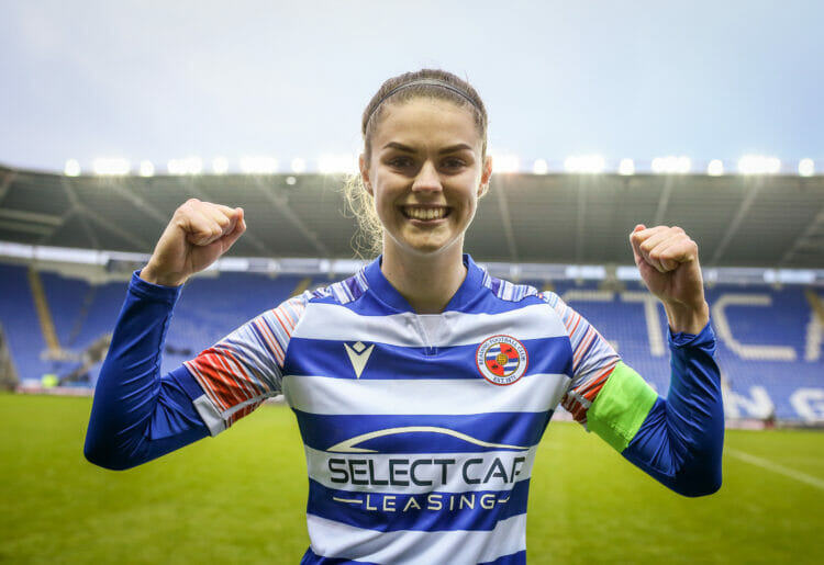04/12/2022,Reading FCW vs Tottenham Hotspur Women - NG Sports Photography