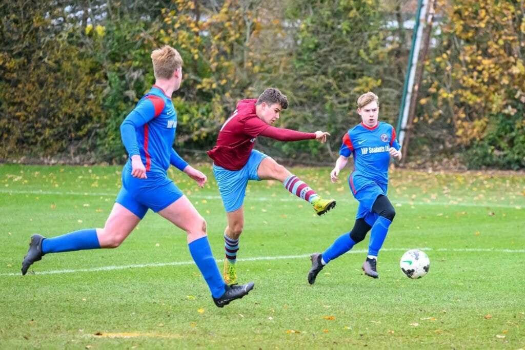 Berks County U18 Cobras v FC Bracknell Pictures: Martin Aves