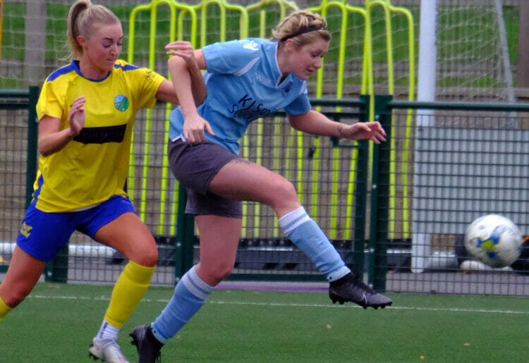 Ascot United Ladies v Woodley United Ladies Pictures: Andrew Batt