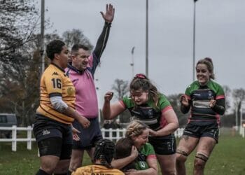 Prop Hannah Gale scores her maiden try for Abbey Pictures: @rugbygrandad