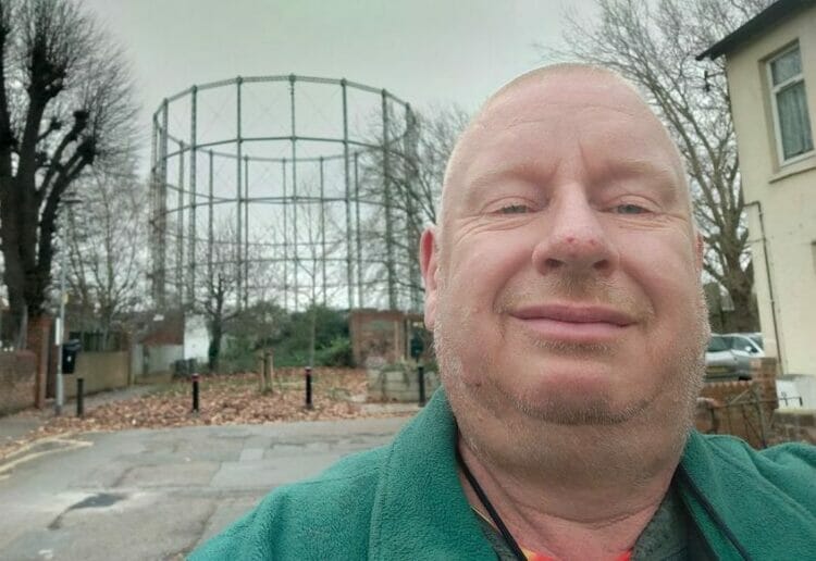 Gas tower selfie from Simon Peter French
